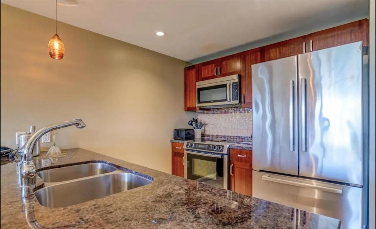 2 Bedroom Ocean View Luxury Resort Condo With Extra Large Balcony Lahaina 0*,  United States